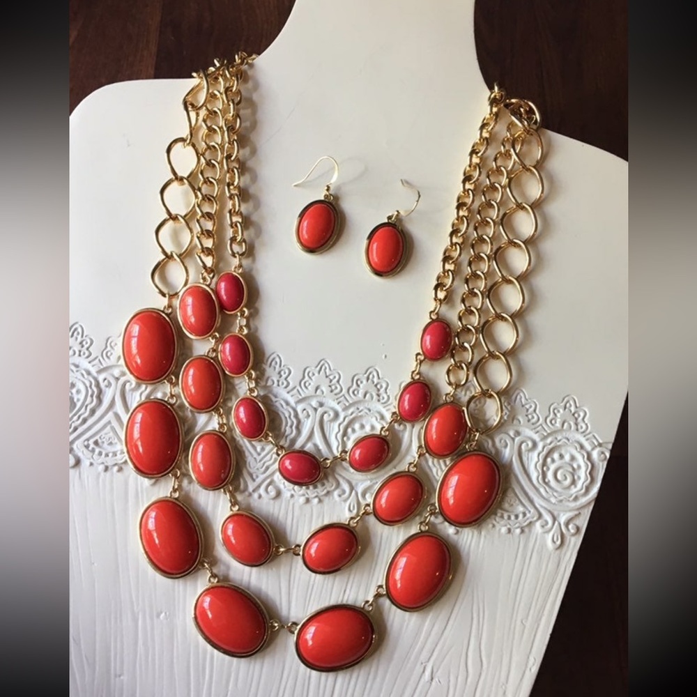 Statement Necklace And Earrings - image 3